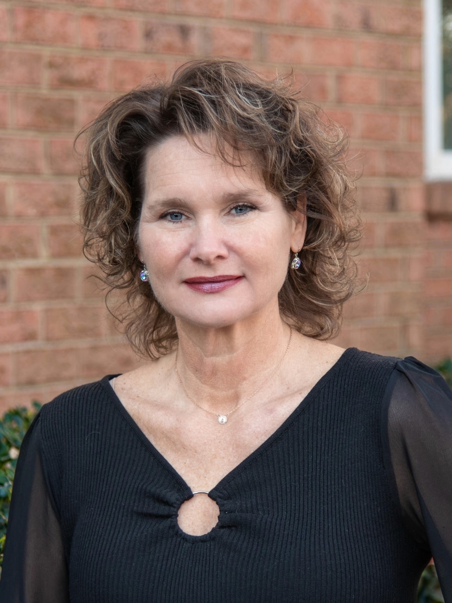 Alisha, Team Member at The Dental Center for Cosmetic and Restorative Dentistry in Chesapeake, VA